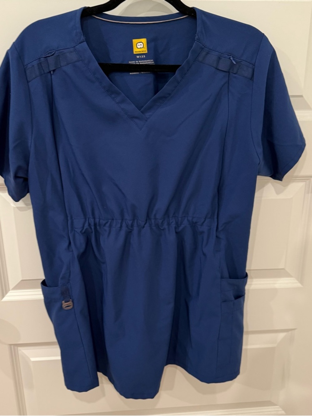 WonderWink W123 Women’s Modern Fit Scrub Top